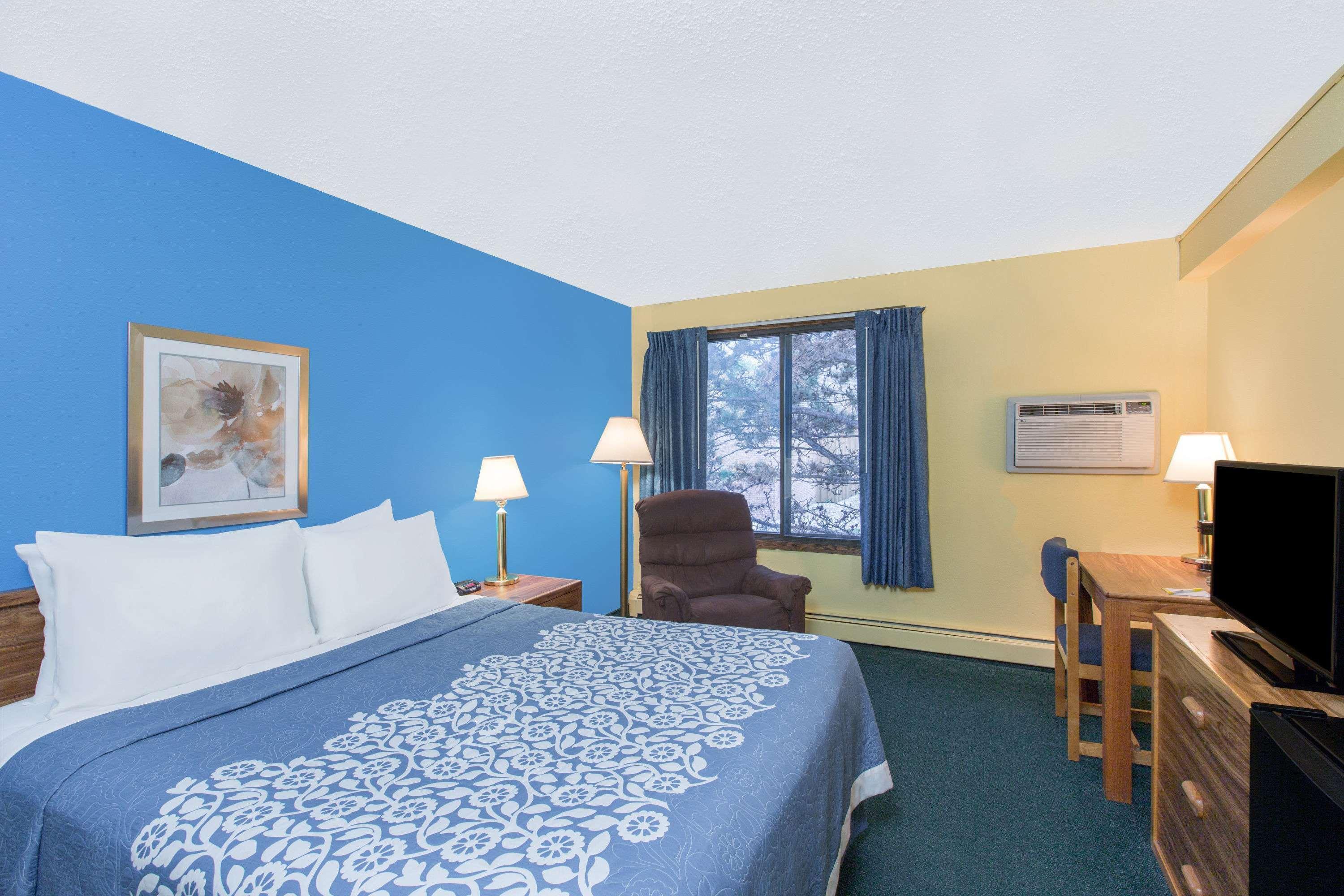 Days Inn By Wyndham Sioux Falls Eksteriør billede