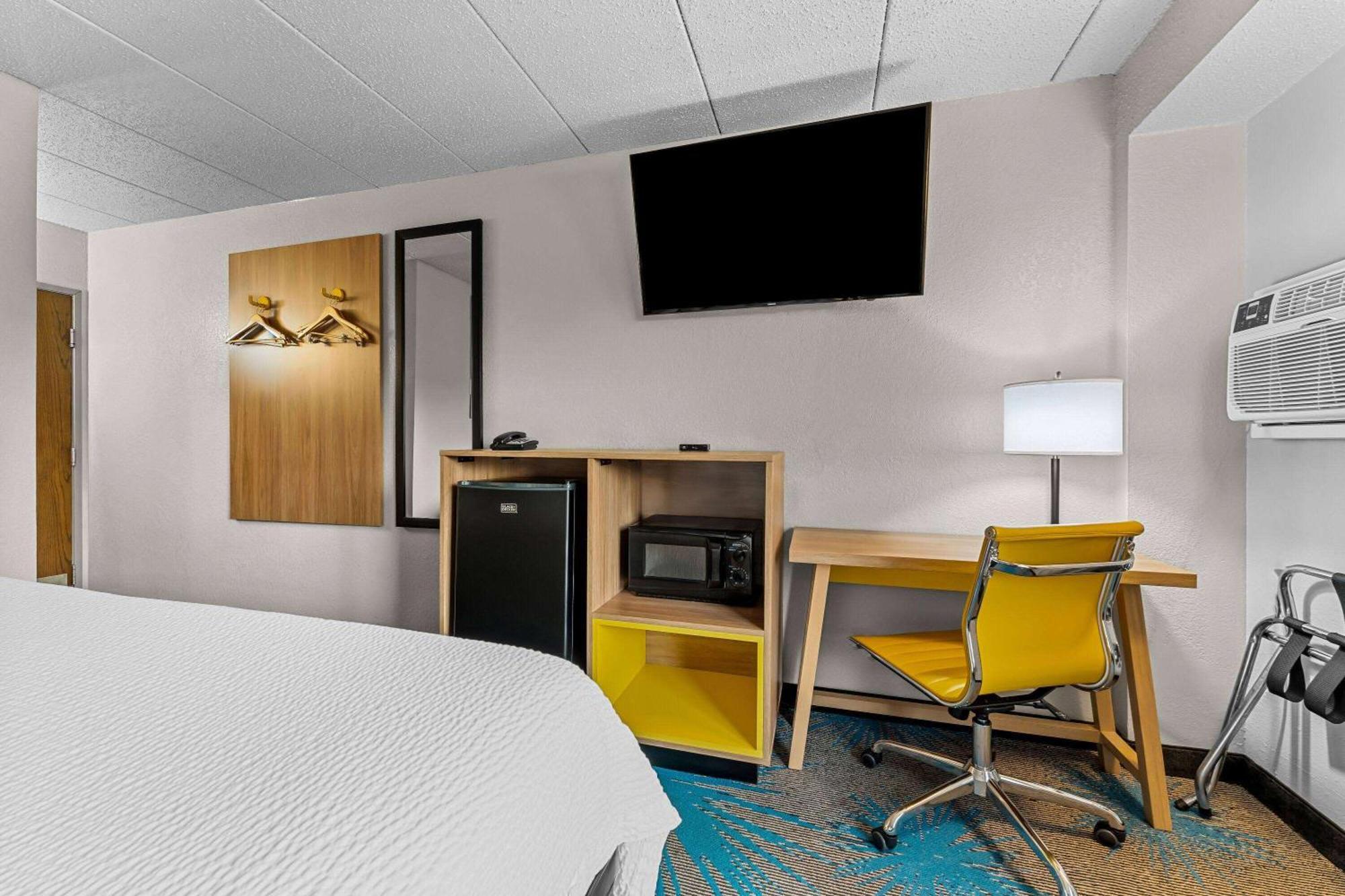 Days Inn By Wyndham Sioux Falls Eksteriør billede