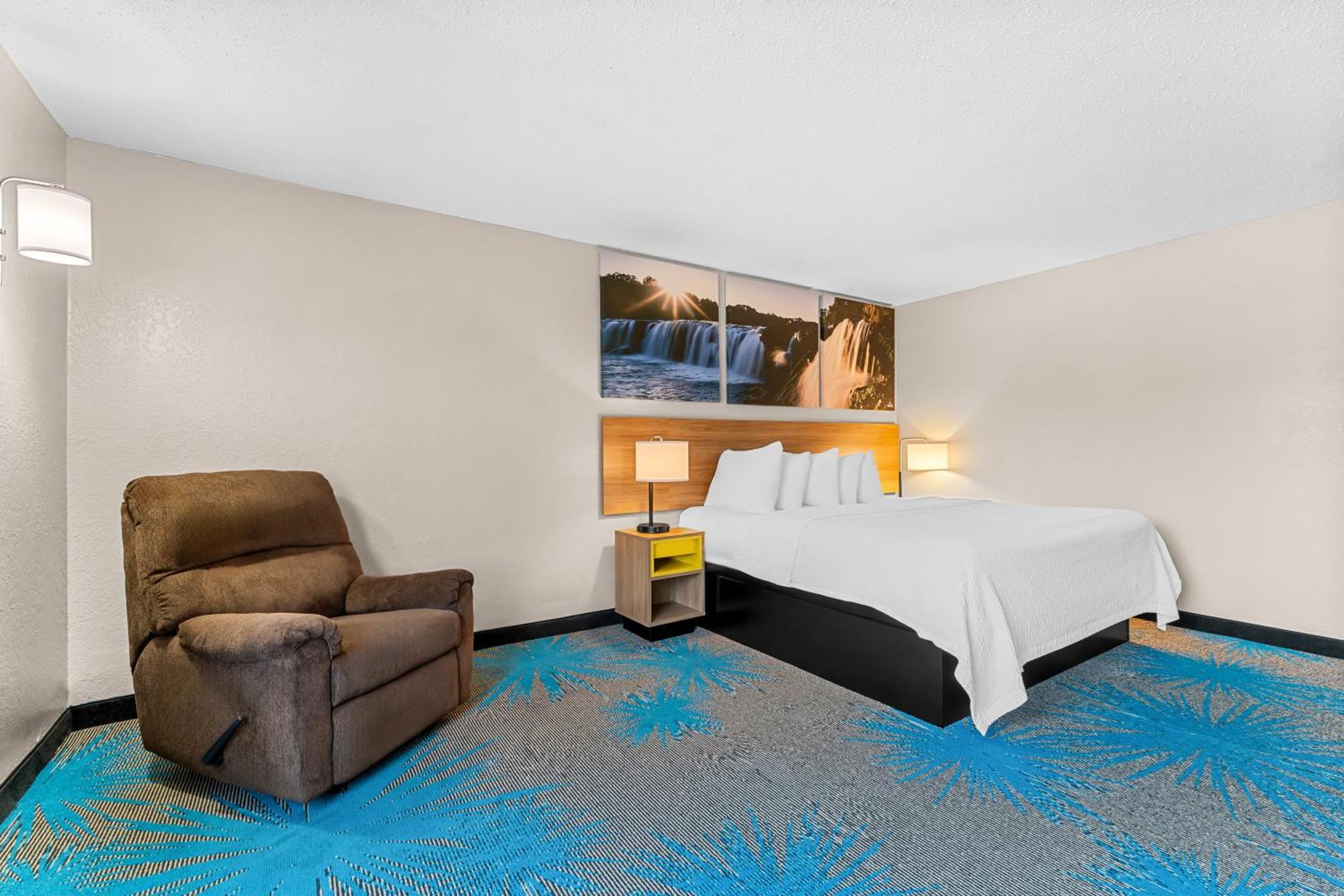 Days Inn By Wyndham Sioux Falls Eksteriør billede