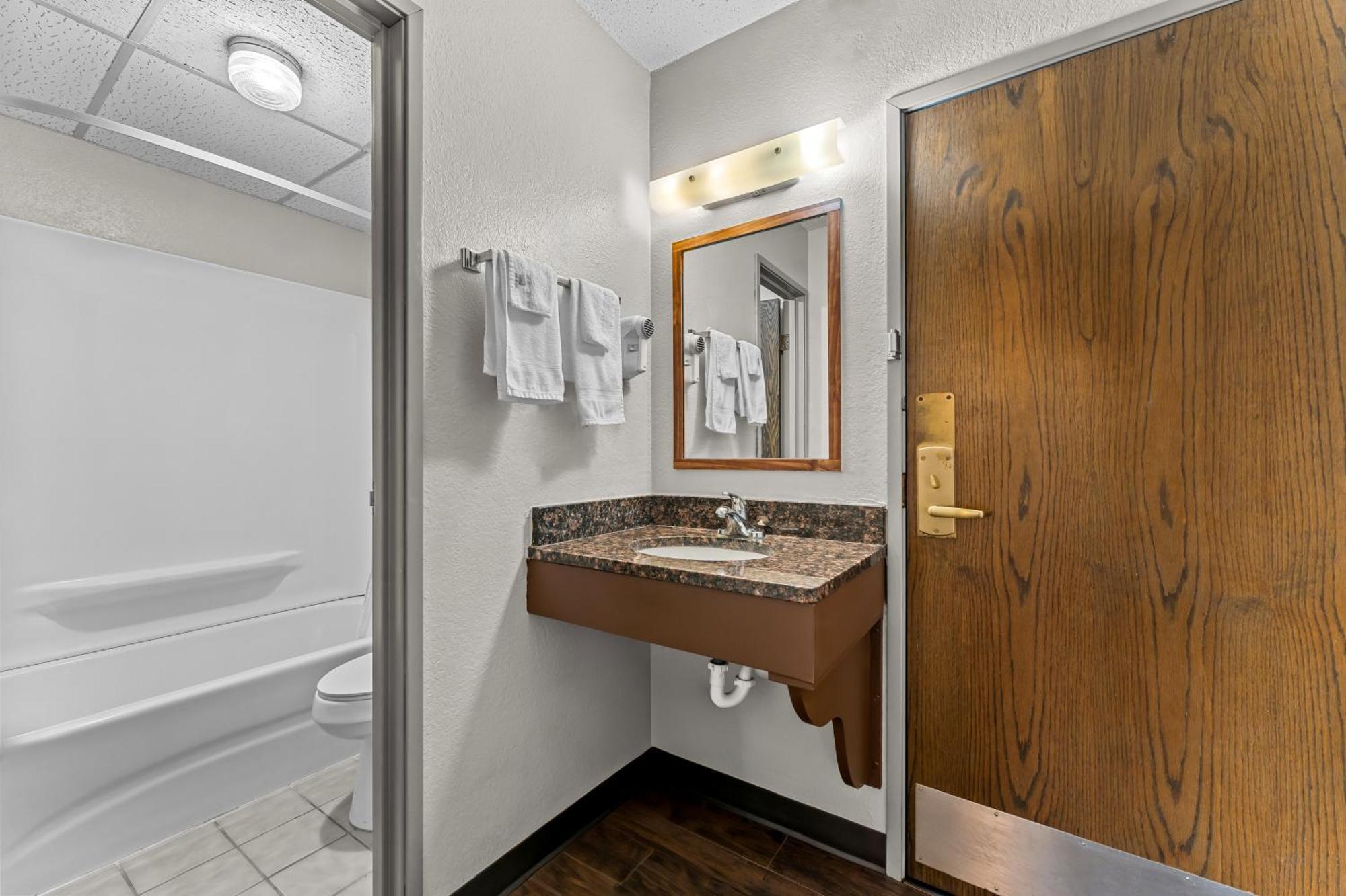 Days Inn By Wyndham Sioux Falls Eksteriør billede