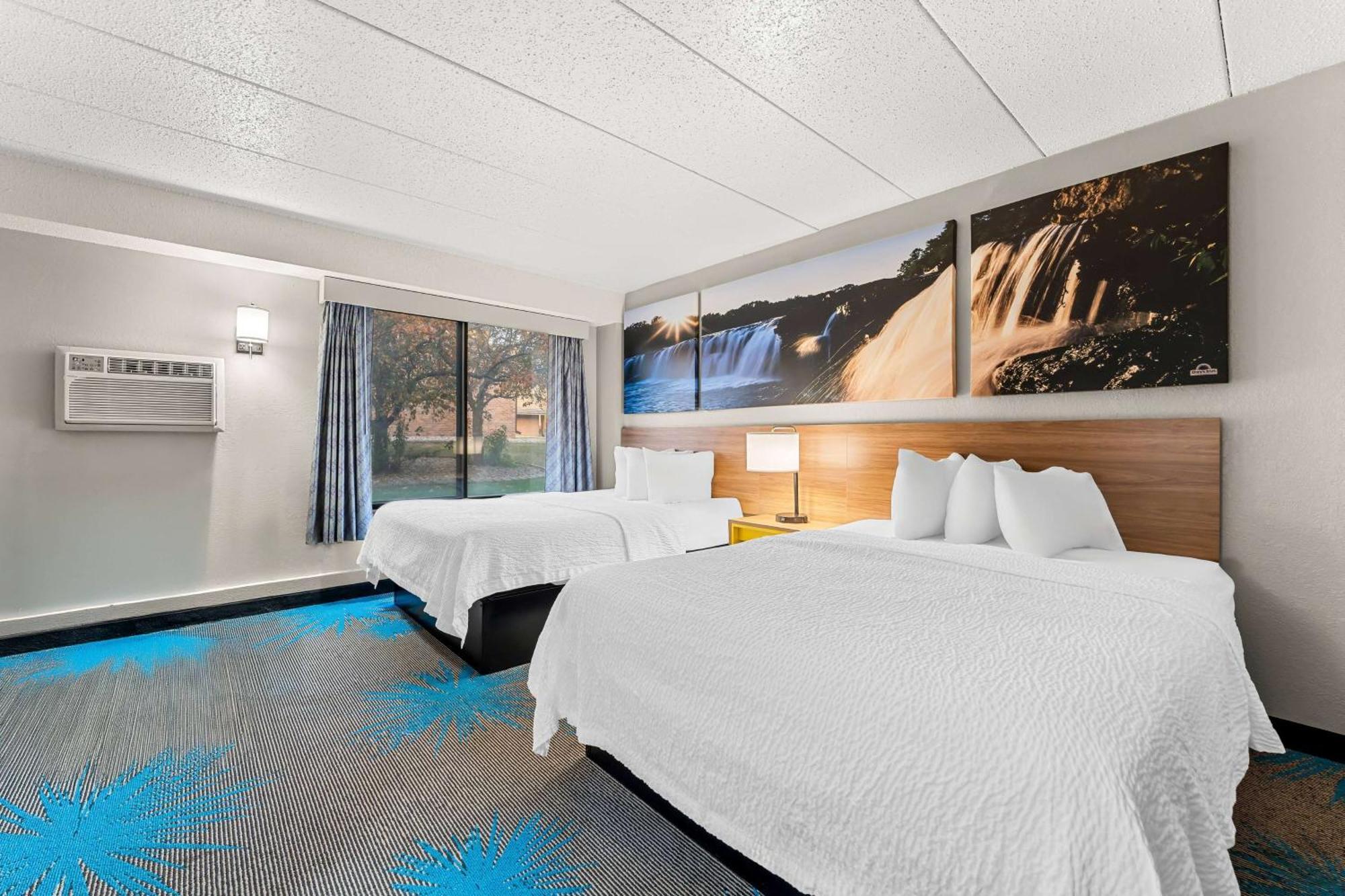 Days Inn By Wyndham Sioux Falls Eksteriør billede